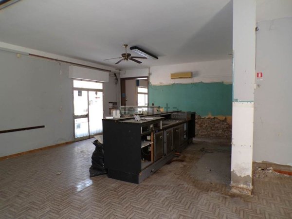 negozio in vendita a Fiscaglia in zona Migliaro