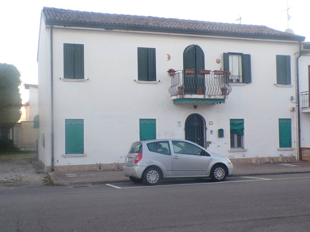 casa indipendente in vendita a Fiscaglia in zona Migliaro