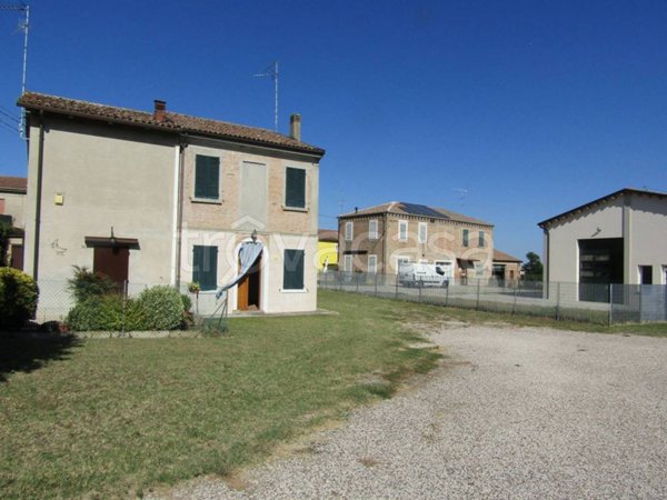 casa indipendente in vendita a Terre del Reno