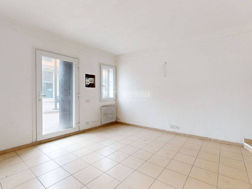 appartamento in vendita a Terre del Reno in zona Mirabello