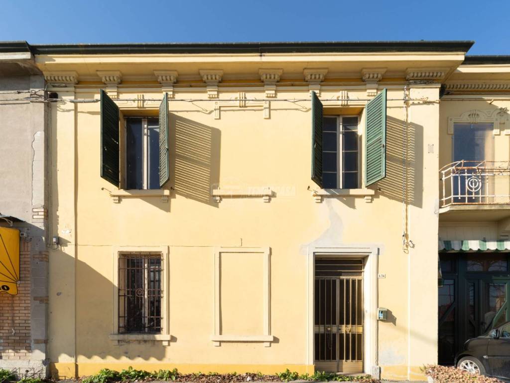 appartamento in vendita a Terre del Reno in zona Mirabello