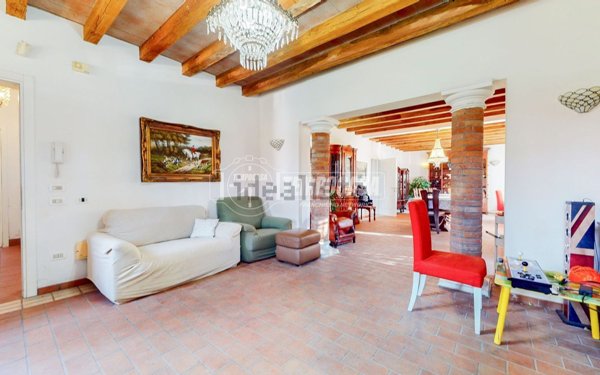casa indipendente in vendita a Terre del Reno in zona Mirabello