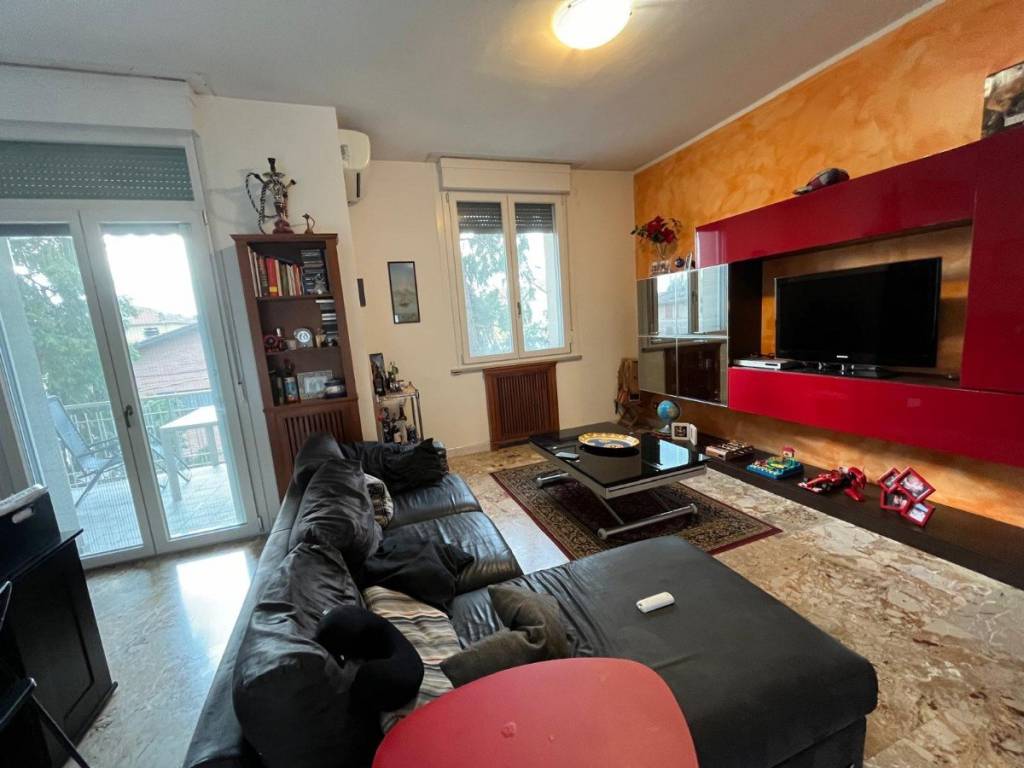 appartamento in vendita a Terre del Reno in zona Mirabello