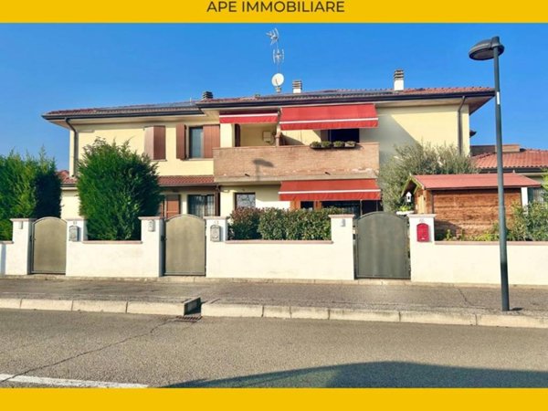 appartamento in vendita a Terre del Reno in zona Sant'Agostino