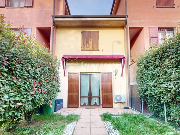 casa indipendente in vendita a Terre del Reno