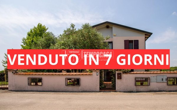 casa indipendente in vendita a Terre del Reno