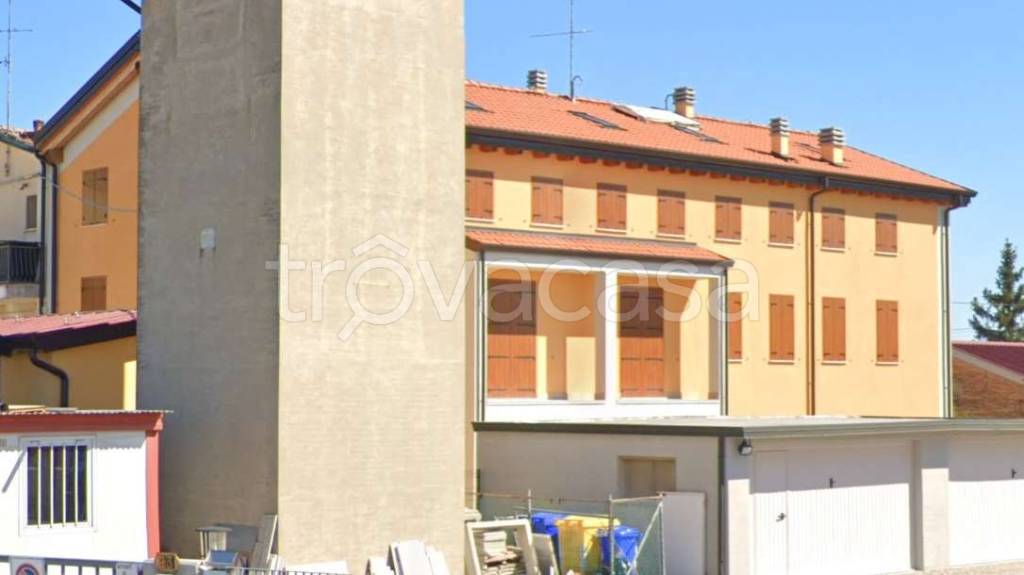 casa indipendente in vendita a Terre del Reno