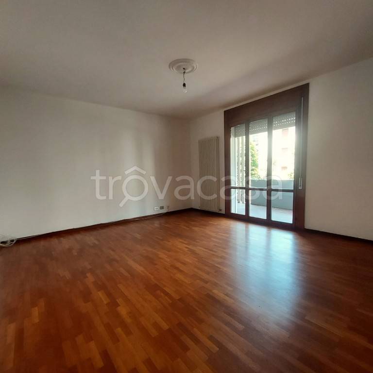 appartamento in vendita a Terre del Reno in zona Mirabello