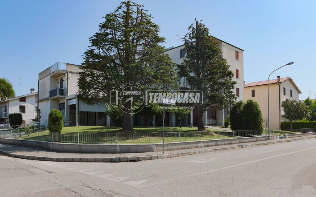 appartamento in vendita a Terre del Reno in zona Sant'Agostino