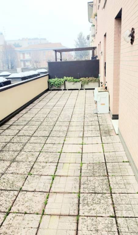appartamento in vendita a Terre del Reno in zona Mirabello