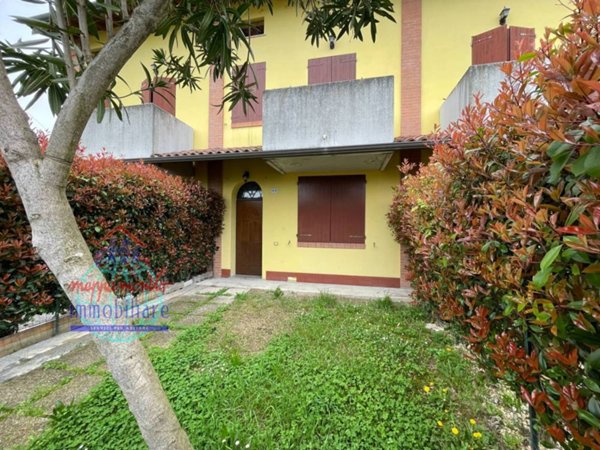 casa indipendente in vendita a Terre del Reno
