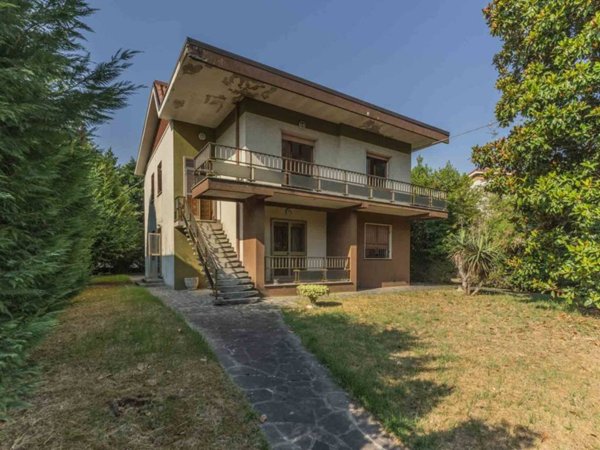 casa indipendente in vendita a Terre del Reno