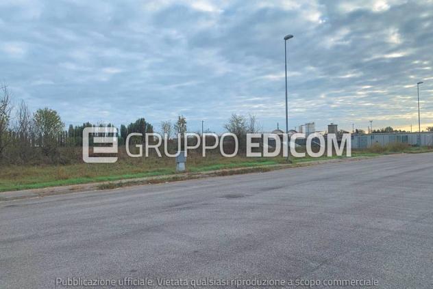 terreno edificabile in vendita a Terre del Reno in zona Mirabello