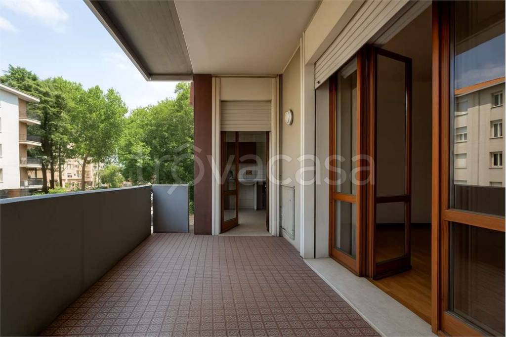 appartamento in vendita a Terre del Reno in zona Mirabello