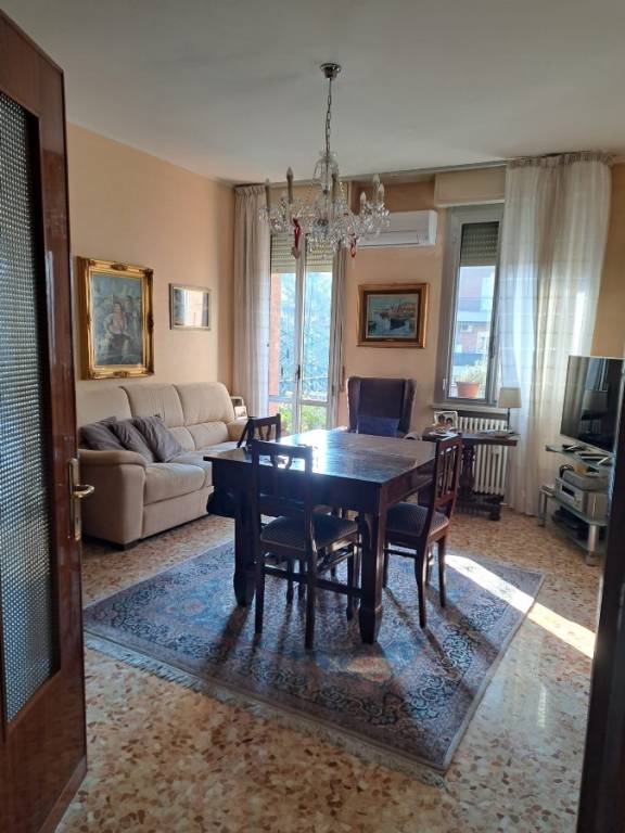 appartamento in vendita a Terre del Reno in zona Mirabello