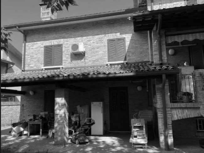appartamento in vendita a Terre del Reno in zona Mirabello