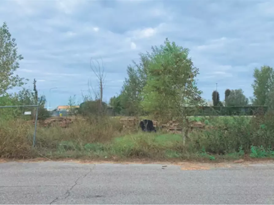 terreno edificabile in vendita a Terre del Reno
