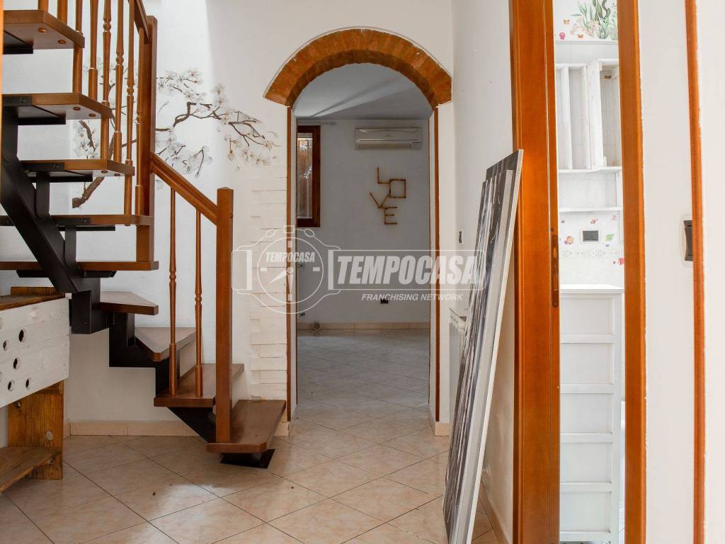 casa indipendente in vendita a Terre del Reno in zona Sant'Agostino