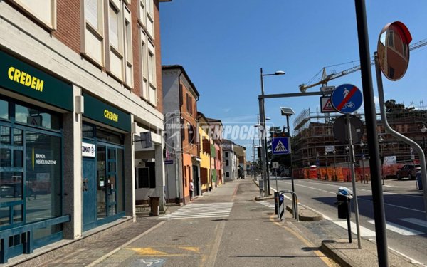 appartamento in vendita a Terre del Reno in zona Mirabello