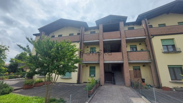 appartamento in vendita a Terre del Reno in zona Sant'Agostino