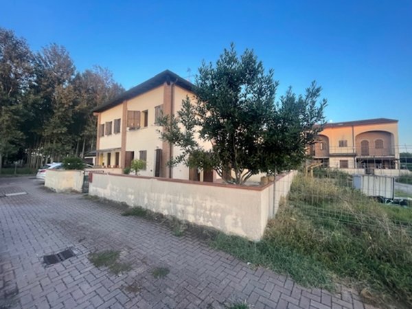 casa indipendente in vendita a Terre del Reno