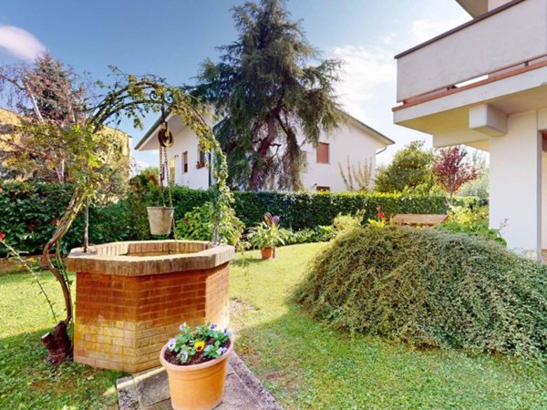 casa indipendente in vendita a Terre del Reno