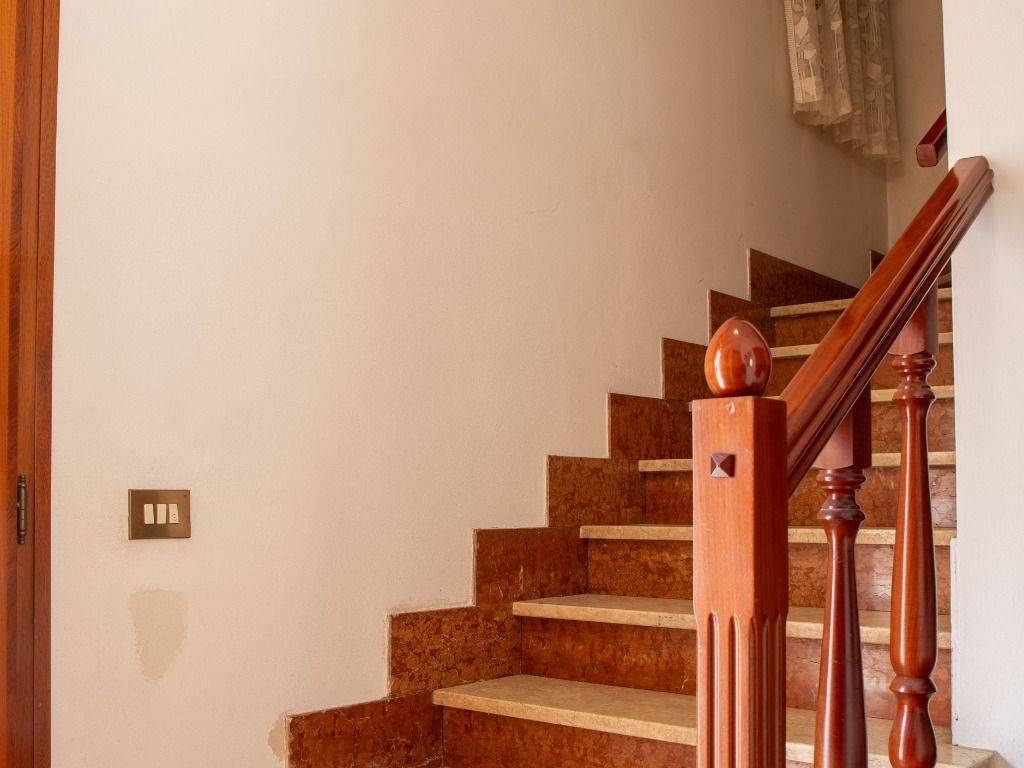 casa indipendente in vendita a Terre del Reno in zona Mirabello