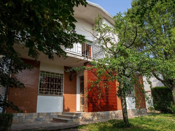 casa indipendente in vendita a Terre del Reno in zona Sant'Agostino