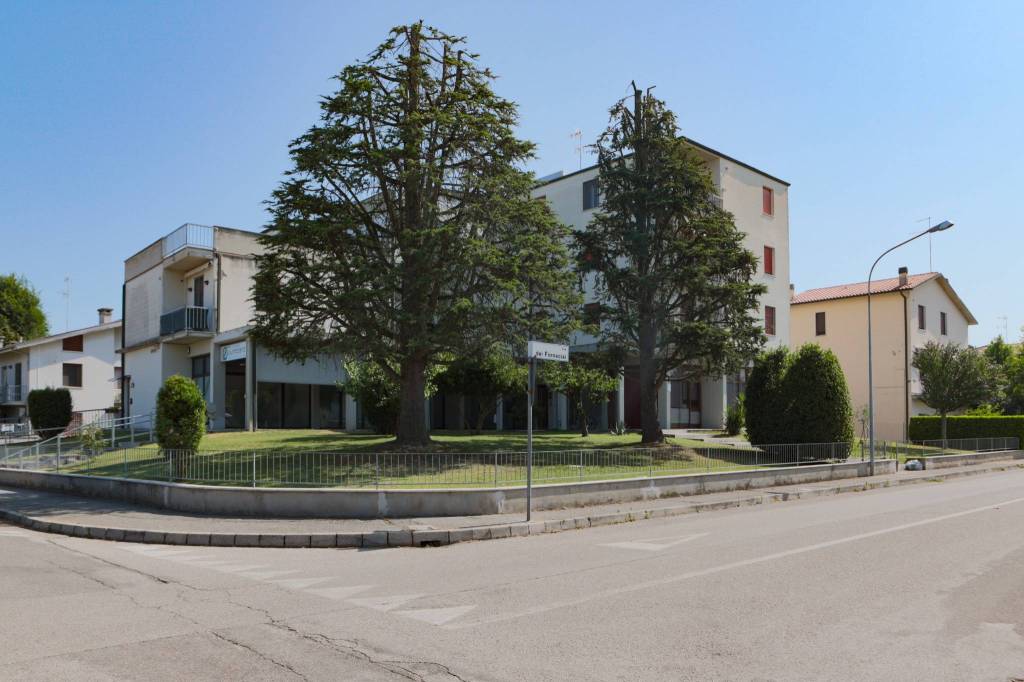 appartamento in vendita a Terre del Reno in zona Sant'Agostino