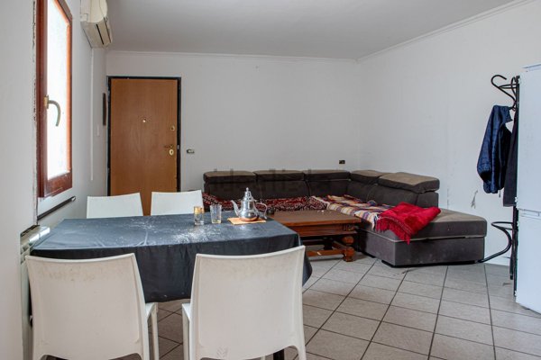 appartamento in vendita a Terre del Reno in zona Sant'Agostino