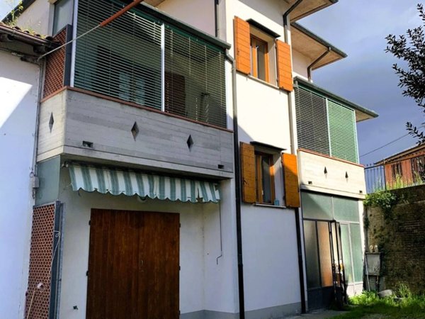 casa indipendente in vendita a Terre del Reno in zona Sant'Agostino