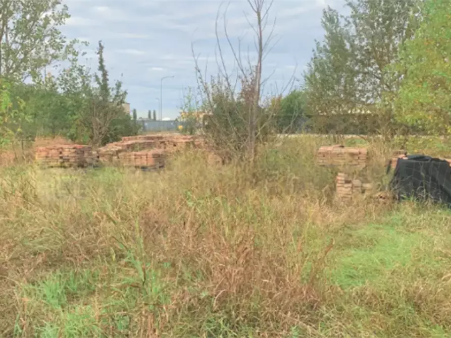 terreno edificabile in vendita a Terre del Reno