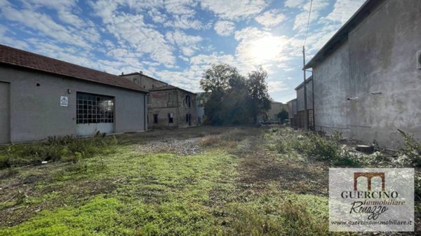 terreno edificabile in vendita a Terre del Reno in zona Mirabello