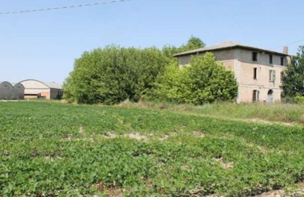 casa indipendente in vendita a Terre del Reno in zona Sant'Agostino