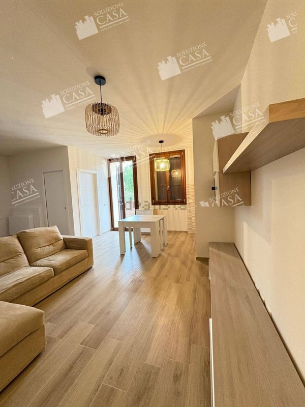 appartamento in vendita a Terre del Reno in zona Sant'Agostino