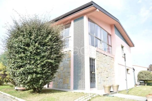 casa indipendente in vendita a Terre del Reno