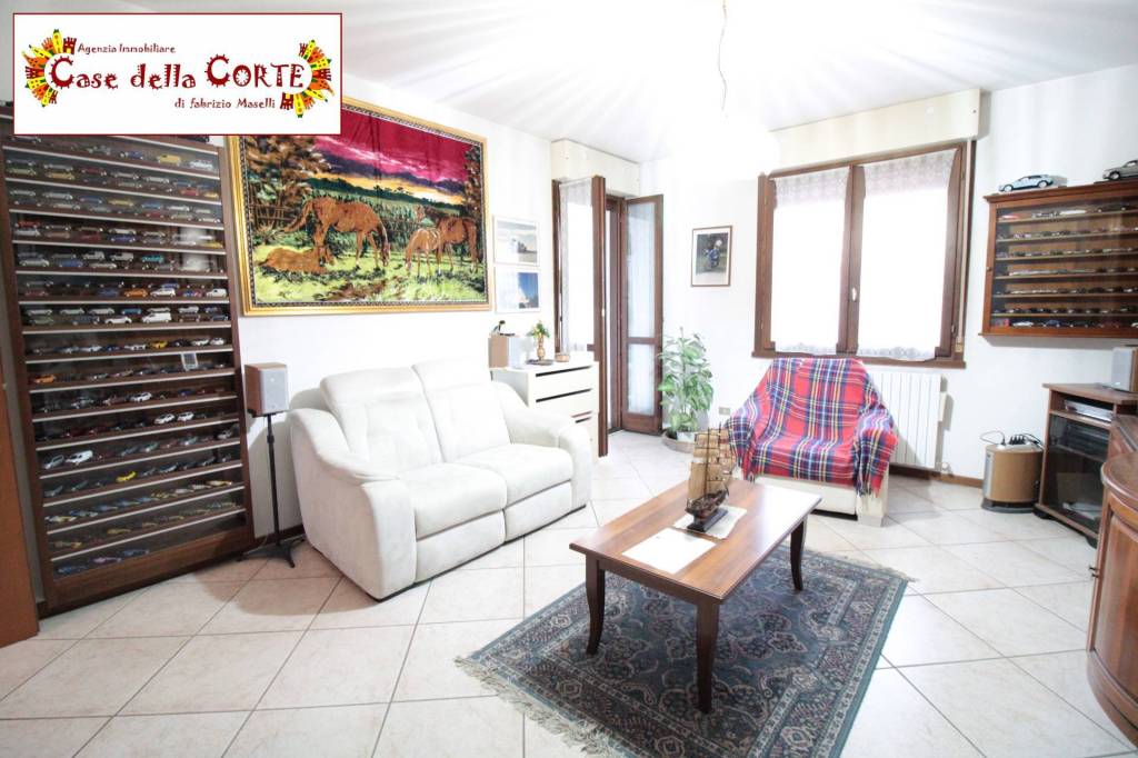 appartamento in vendita a Terre del Reno in zona Sant'Agostino