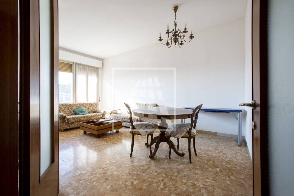 appartamento in vendita a Terre del Reno in zona Mirabello