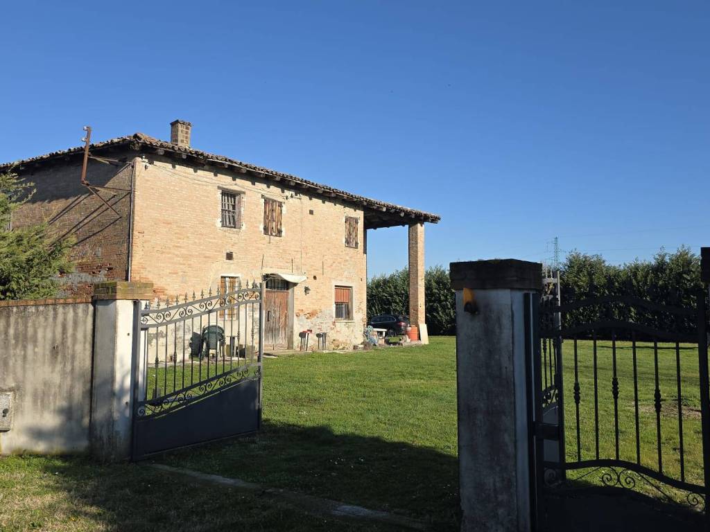 terreno agricolo in vendita a Terre del Reno