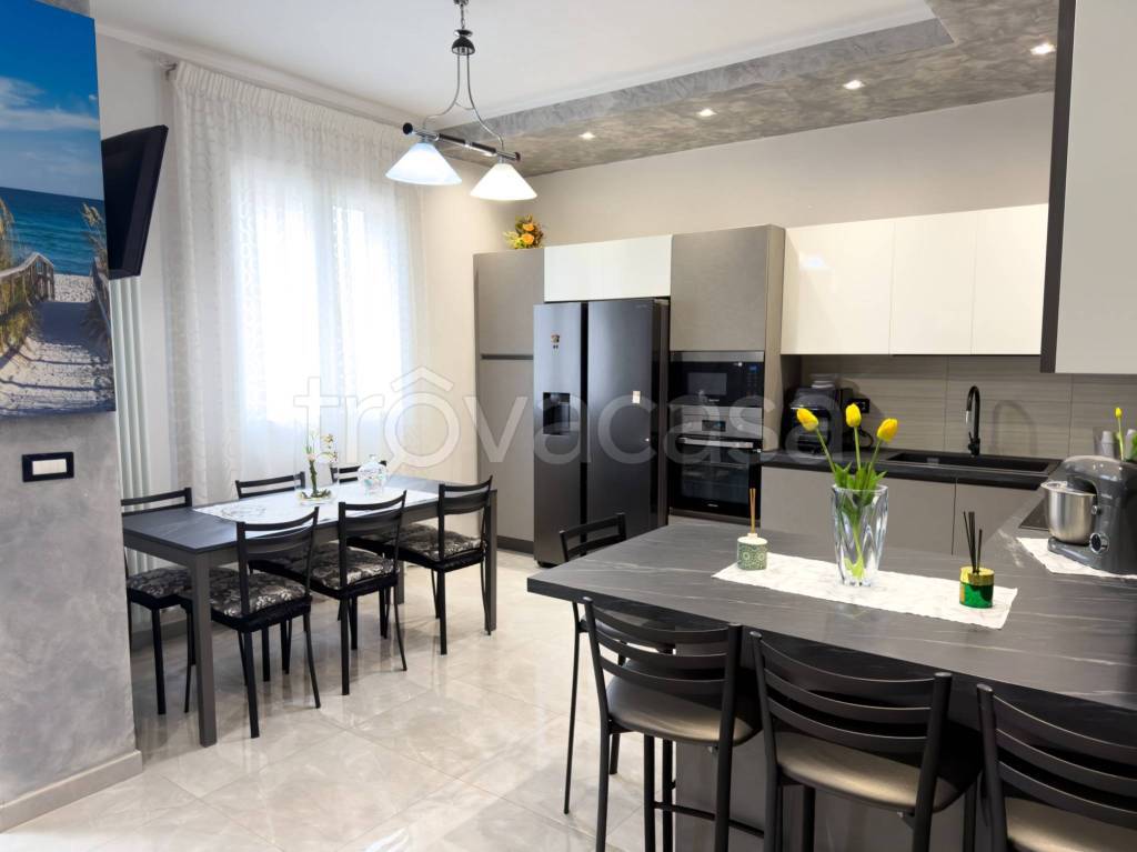 casa indipendente in vendita a Terre del Reno in zona Sant'Agostino
