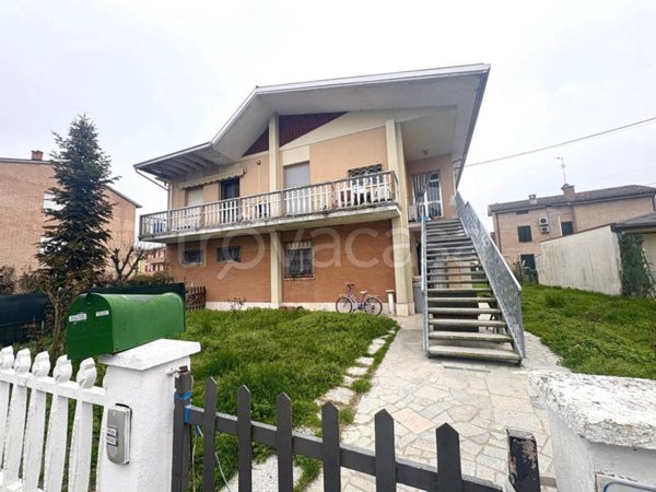 appartamento in vendita a Terre del Reno in zona Sant'Agostino