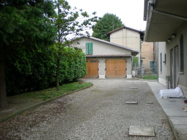 casa indipendente in vendita a Terre del Reno