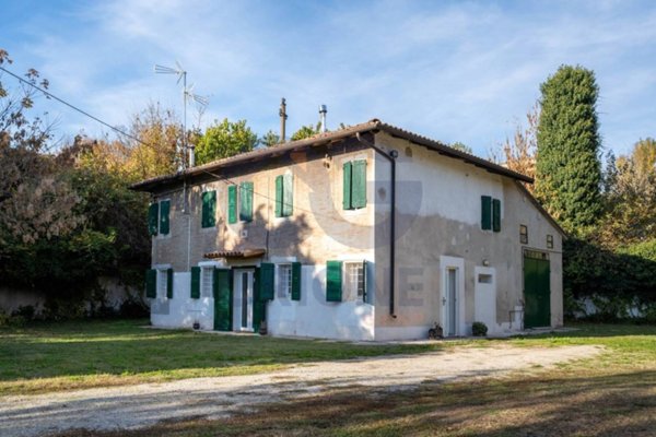 casa indipendente in vendita a Terre del Reno
