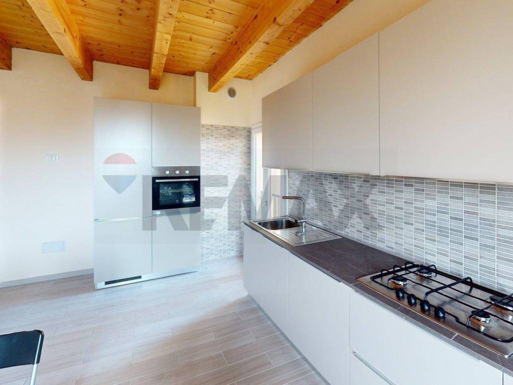 appartamento in vendita a Terre del Reno in zona Mirabello