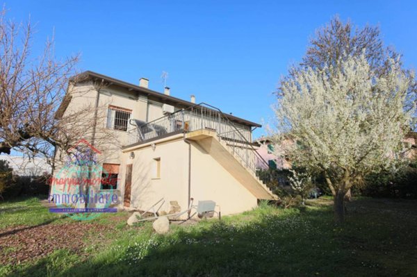casa indipendente in vendita a Terre del Reno