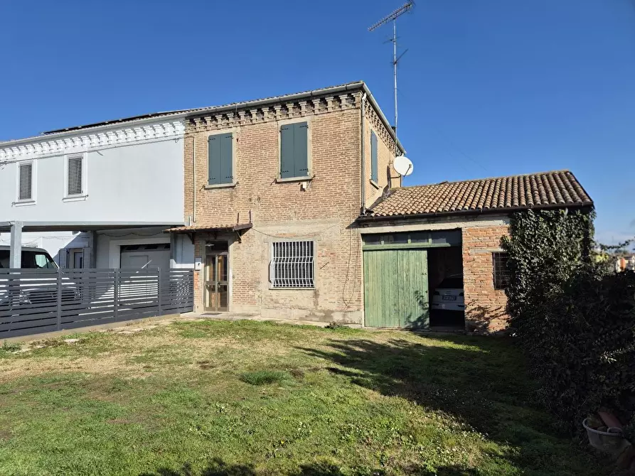 casa indipendente in vendita a Terre del Reno in zona Mirabello