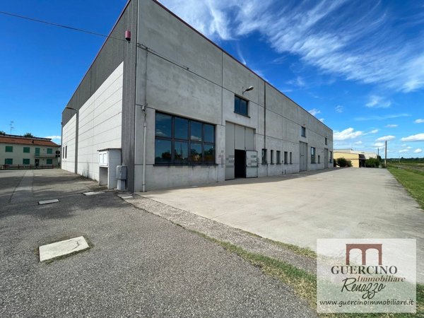 locale di sgombero in vendita a Terre del Reno