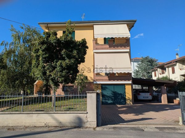 casa indipendente in vendita a Terre del Reno