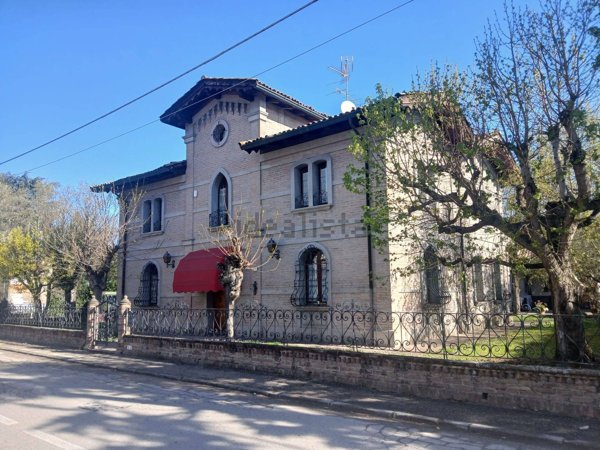 casa indipendente in vendita a Terre del Reno