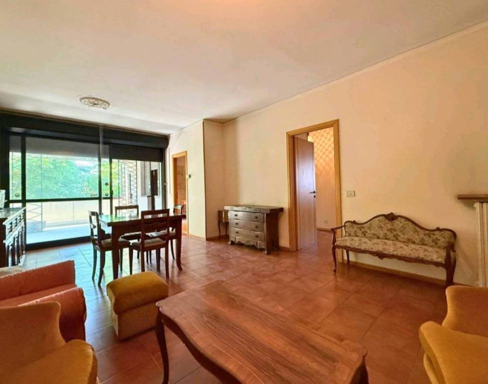 appartamento in vendita a Terre del Reno in zona Mirabello